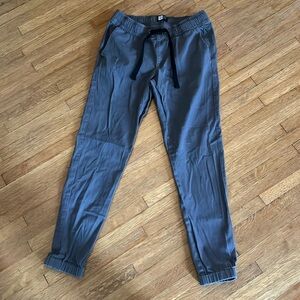 Lira Clothing men’s gray jogger
